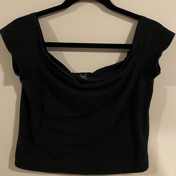 Pacsun black off the shoulder crop top